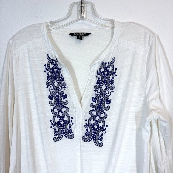 Ralph Lauren Tunic Top Blouse Medium White Blue Embroidered Summer Vacation - Picture 4 of 9